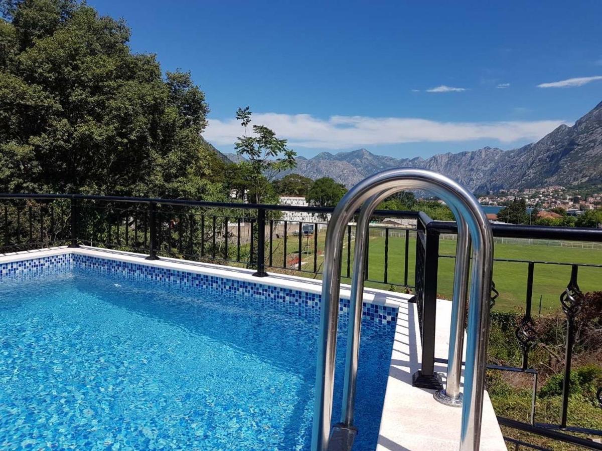 Sunshine Apartment With Private Pool And Parking Kotor Ngoại thất bức ảnh