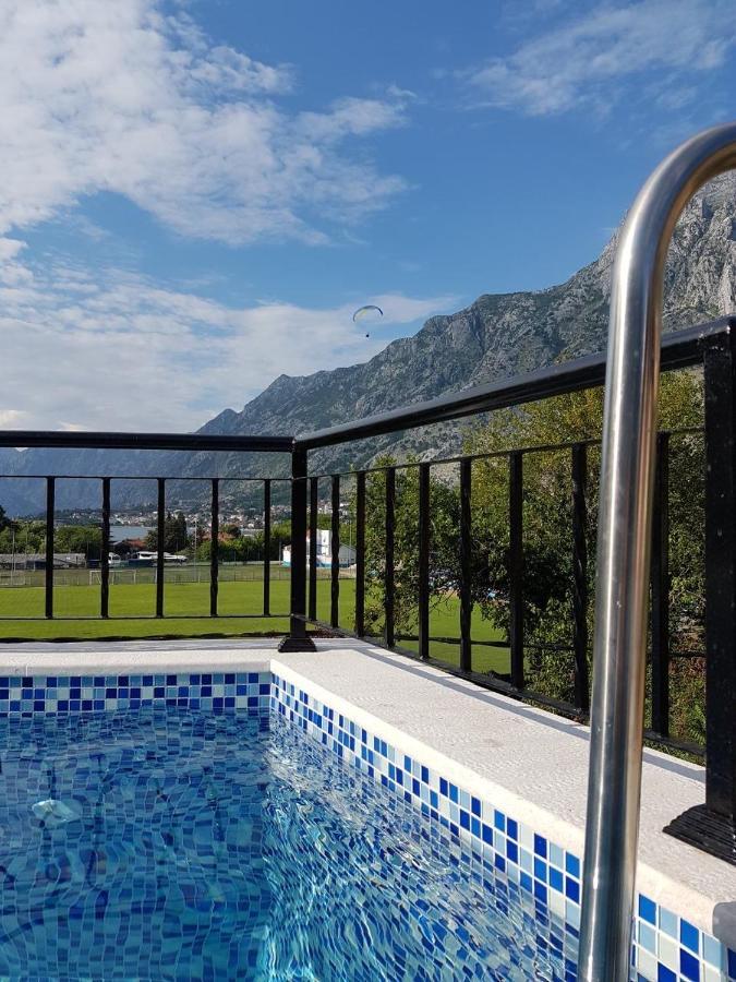Sunshine Apartment With Private Pool And Parking Kotor Ngoại thất bức ảnh
