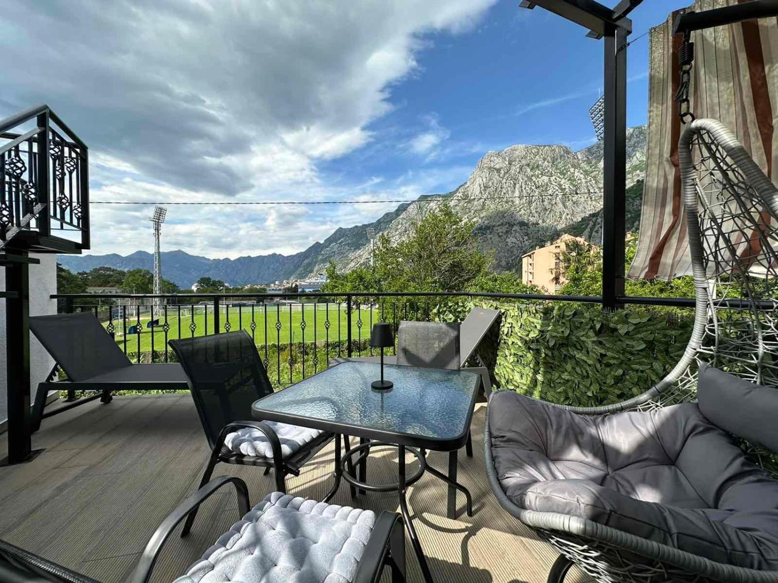 Sunshine Apartment With Private Pool And Parking Kotor Ngoại thất bức ảnh